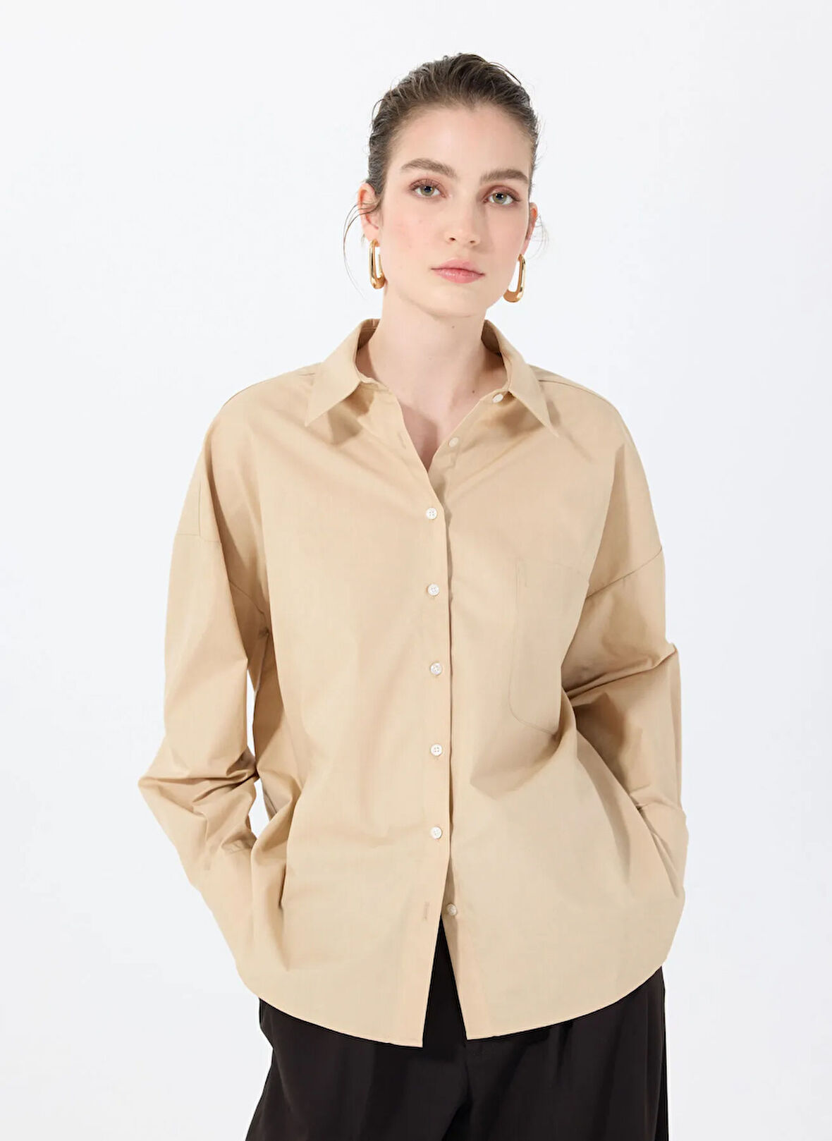 Sorbe Bol Kesim Gömlek Yaka Bej Kadın Gömlek THE CUT OUT SHIRT 4020