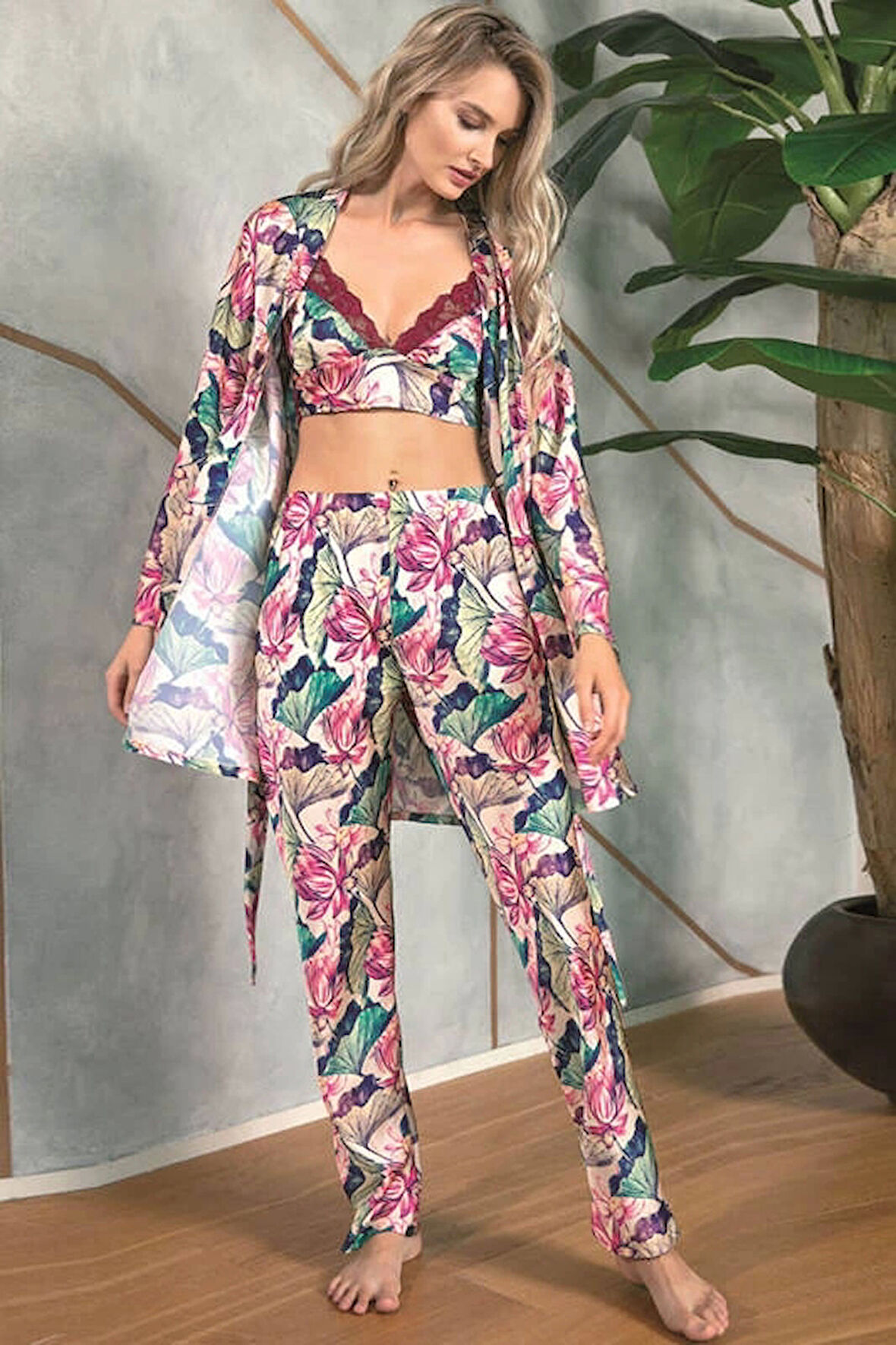 Floral Desenli Bralet Sütyenli Saten Pijama Sabahlık Takımı 5627