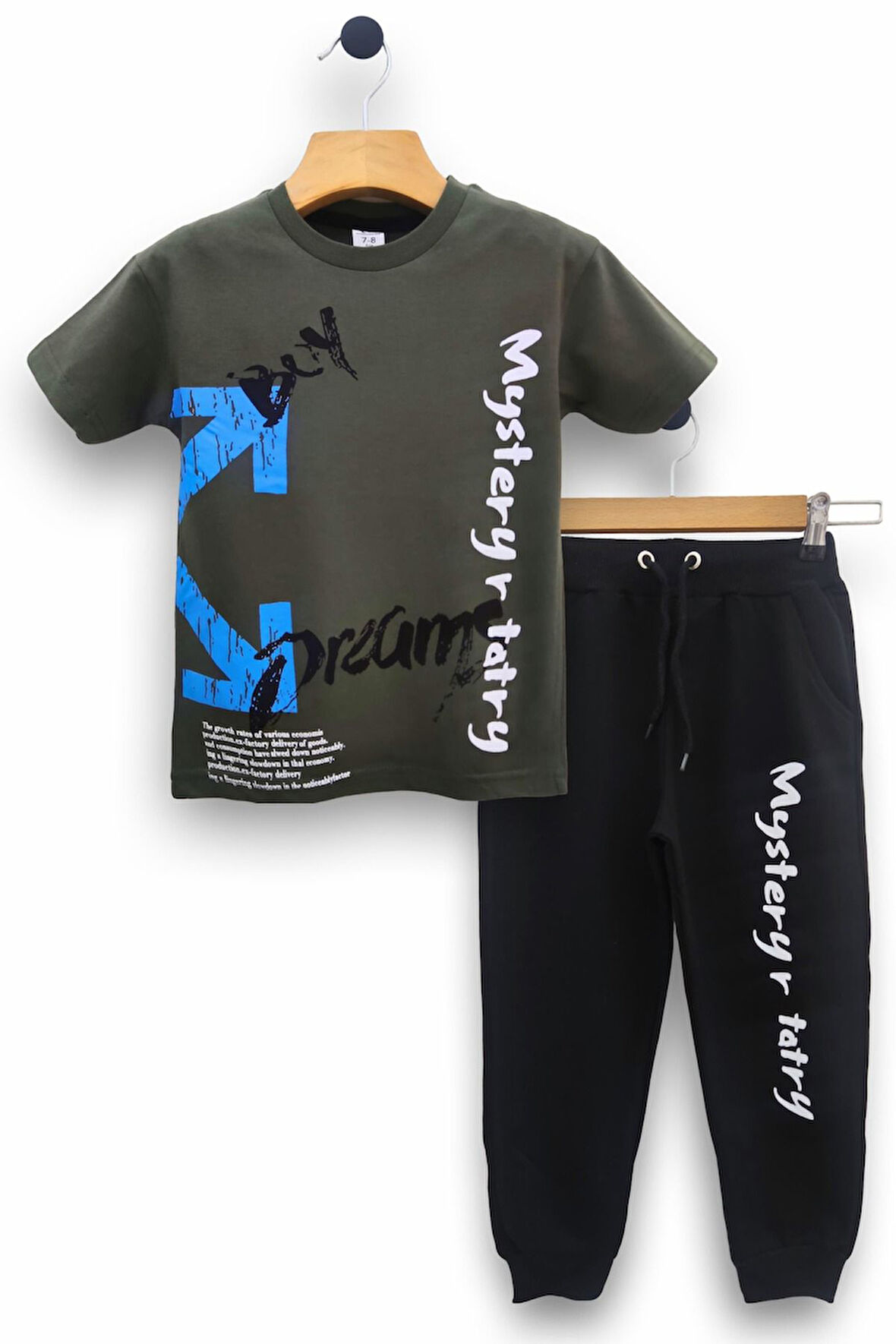 Erkek Çocuk Tişört & Eşofman Altı Takımı - Konforlu ve Şık Tasarım