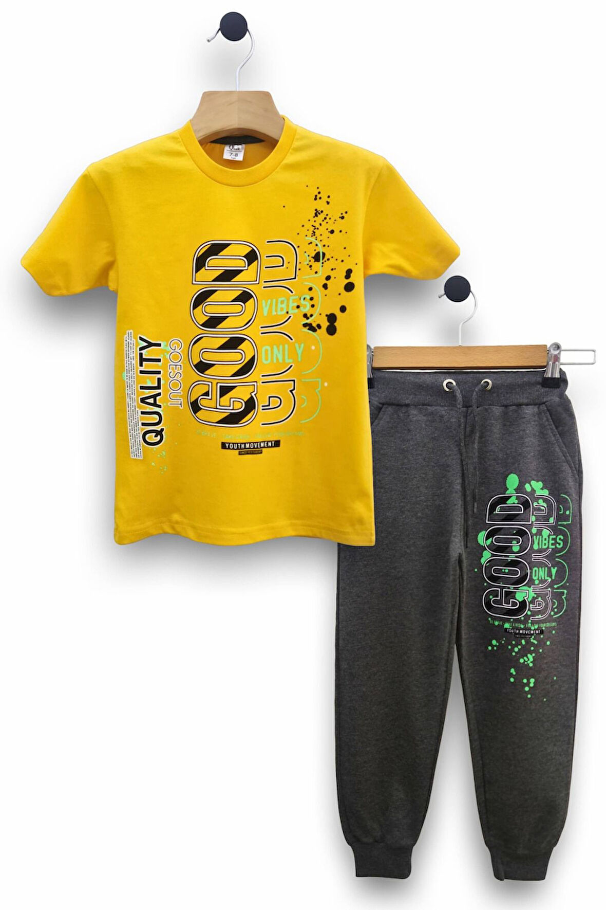 Erkek Çocuk Tişört & Eşofman Altı Takımı - Konforlu ve Şık Tasarım