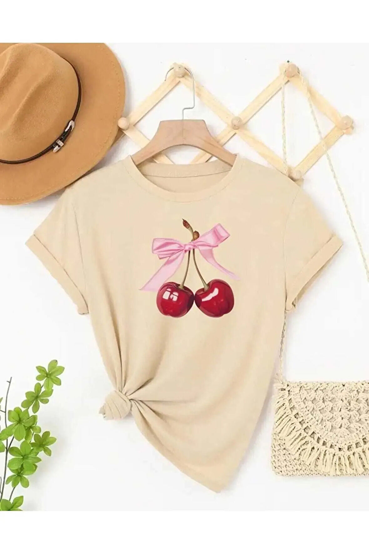 Unisex Kiraz Kurdele Özel Tasarım Ön Baskılı Tasarım Tshirt