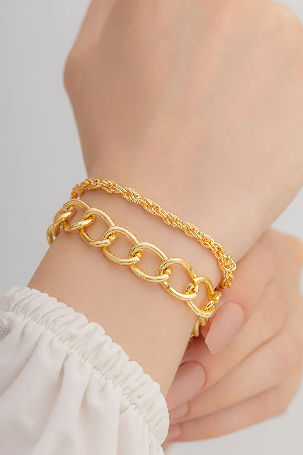 Kadın Bileklik - Altın Kaplama Halka Burgu Model Bijuteri Bileklik