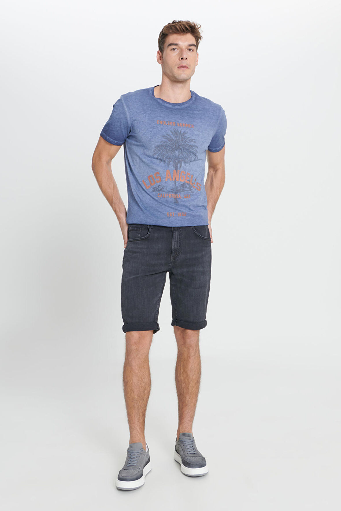 Slim Fit Dar Kesim Pamuklu Esnek Denim Şort