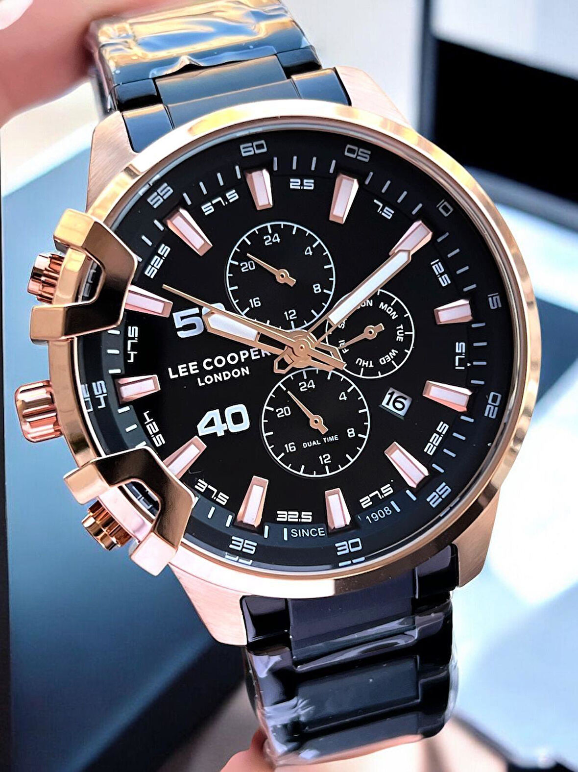 Lee Cooper İç Fonksiyonları Aktif Çelik Kordon 5 Atm Suya Dayanıklı Erkek Kol Saati VS.BLKT.0026