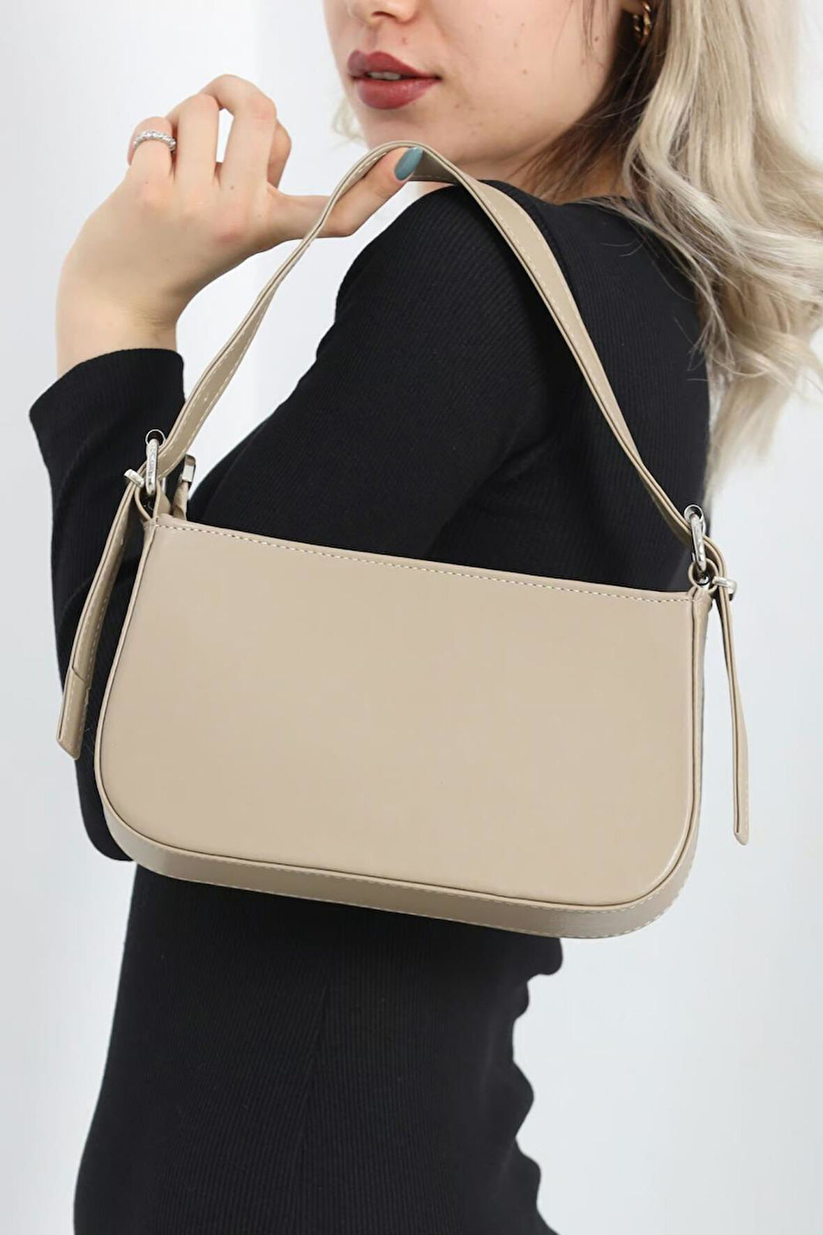 VELSE Suni Deri Kadın Omuz Çantası VS.BLKT.0284