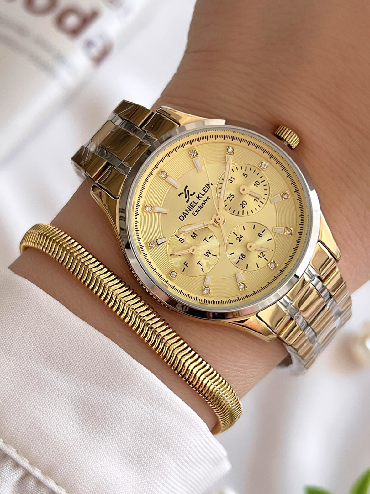 Daniel Klein Fonksiyonlu Çelik Kordon 3 Atm Suya Dayanıklı Özel Tasarım Kadın Kol Saat+Bileklik VS.BLKT.0242