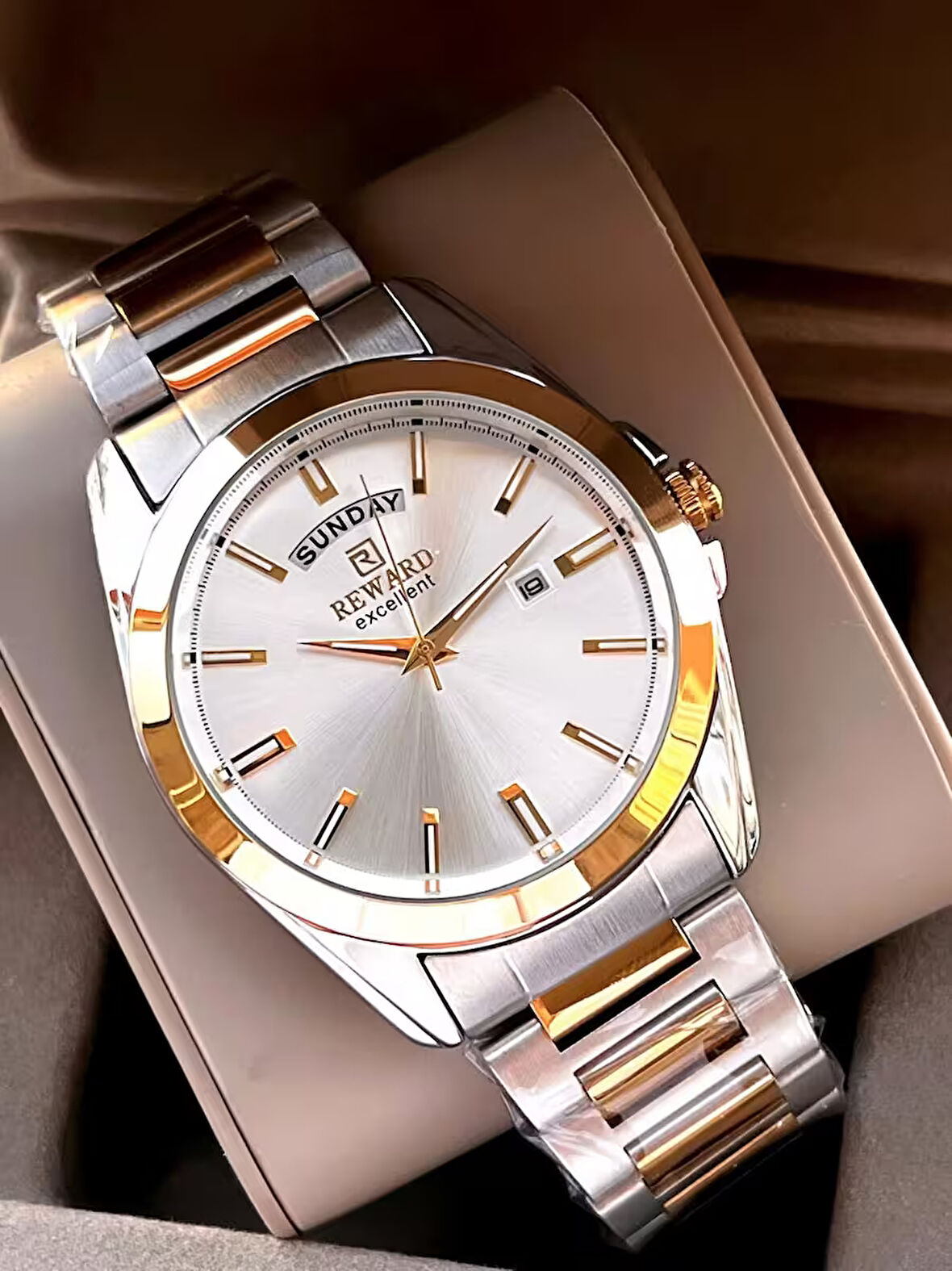 Reward Çelik Kordon İç Fonksiyonlar Aktif 5 Atm Suya Dayanıklı Erkek Kol Saati VS.BLKT.0509