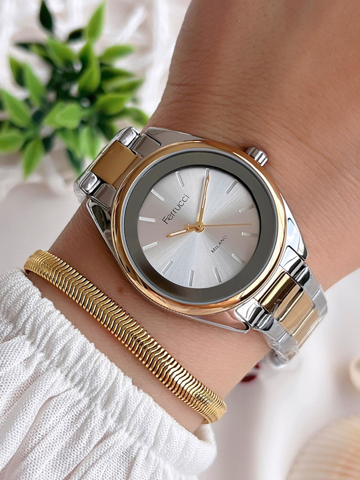 Ferrucci Kadın Kol Saati+Bileklik Özel Seri Çelik Kordon Kararma Renk Atma Yapmaz VS.BLKT.0522