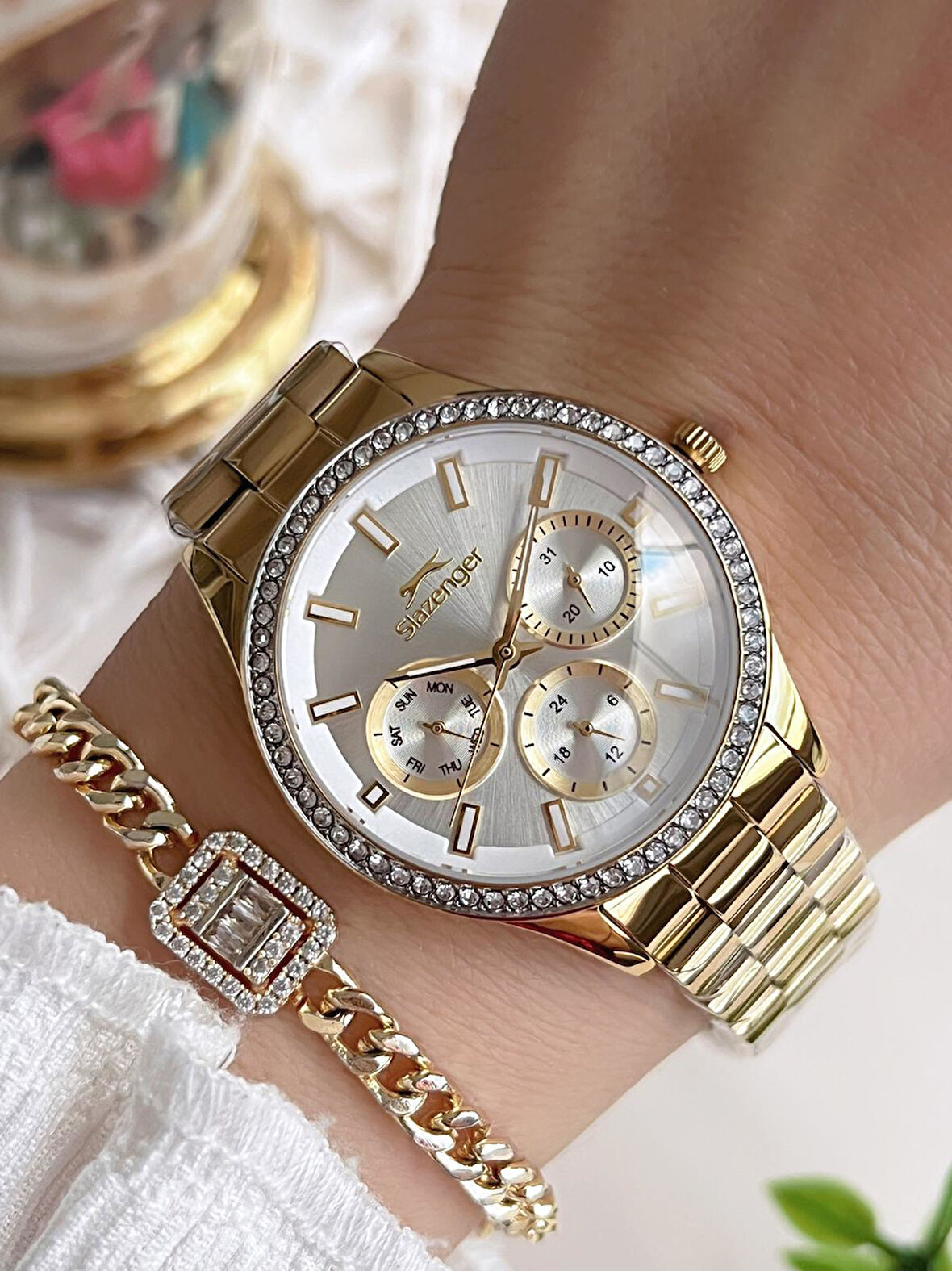 Slazenger Yeni Sezon Elite Model 50 Mt Suya Dayanıklı Bileklik Hediyeli Kadın Kol Saati VS.BLKT.0625