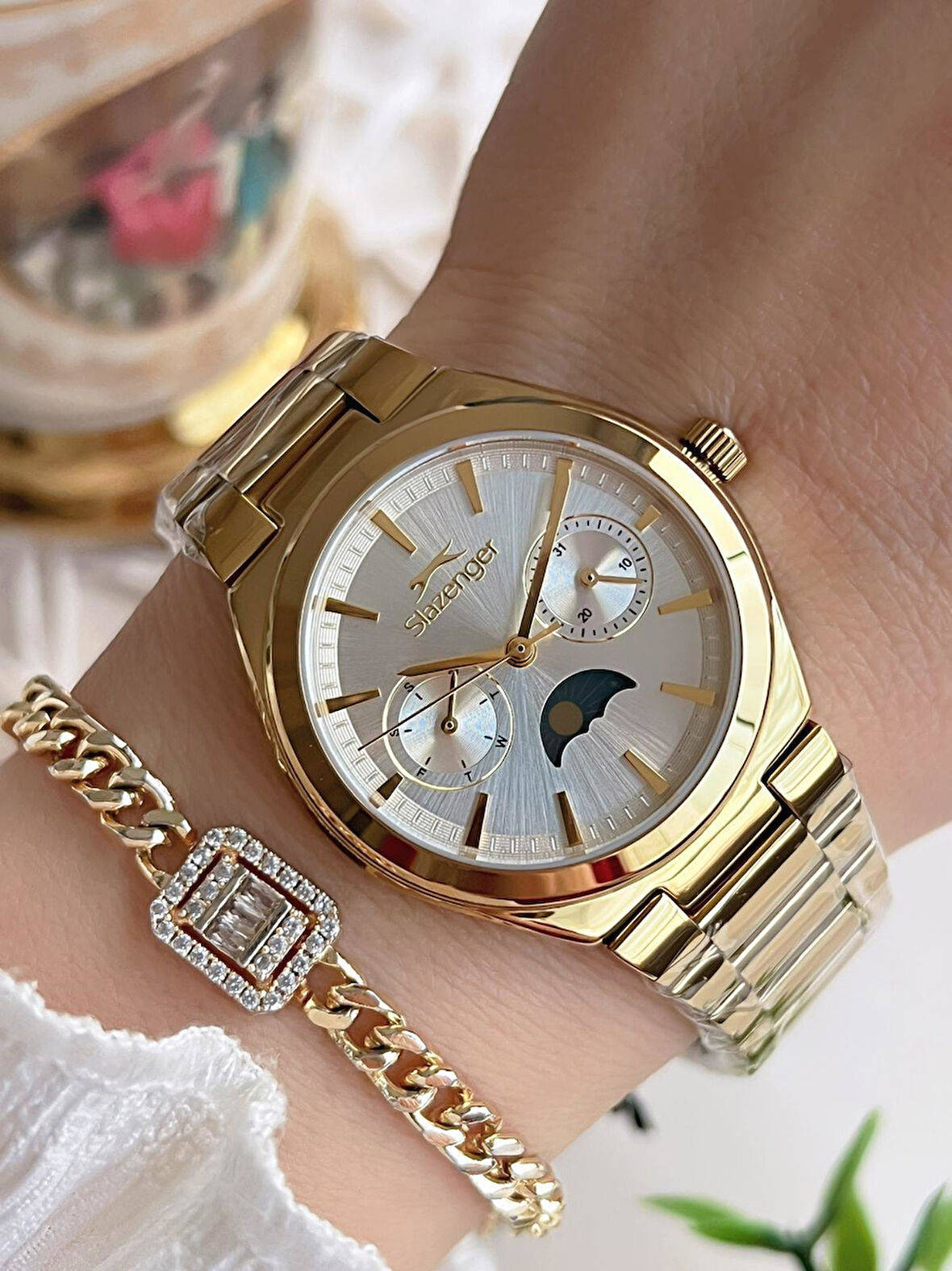 Slazenger Yeni Sezon Elite Model 50 Mt Suya Dayanıklı Bileklik Hediyeli Kadın Kol Saati VS.BLKT.0629