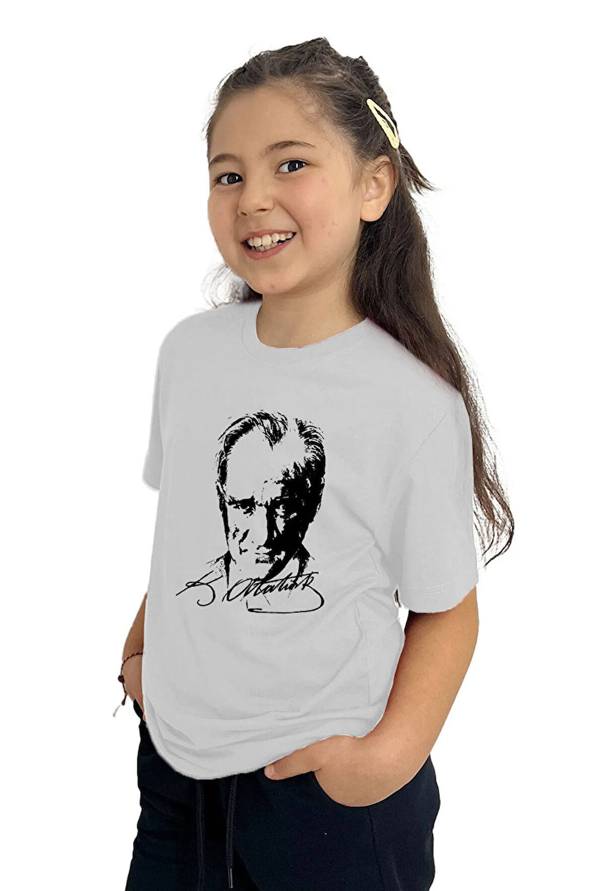 Atatürk Baskılı Kız Çocuk Tişört
