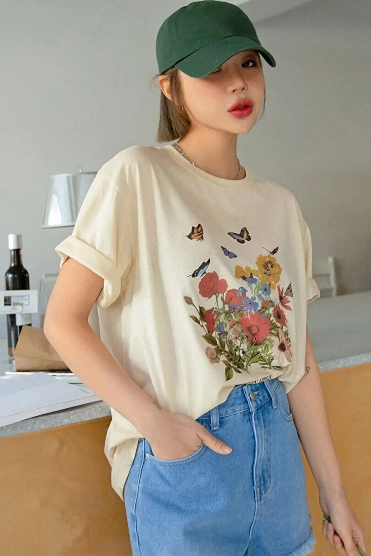Unisex Pamuklu Butterfly Flowers Ön Baskılı Tasarım Tshirt