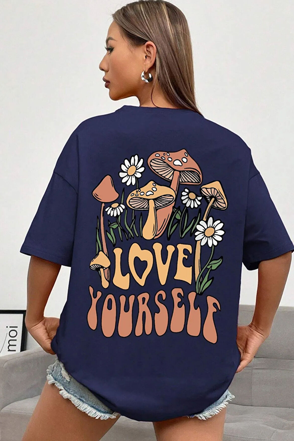 Unisex Love Yourself Sırt Baskılı Tasarım T-shirt