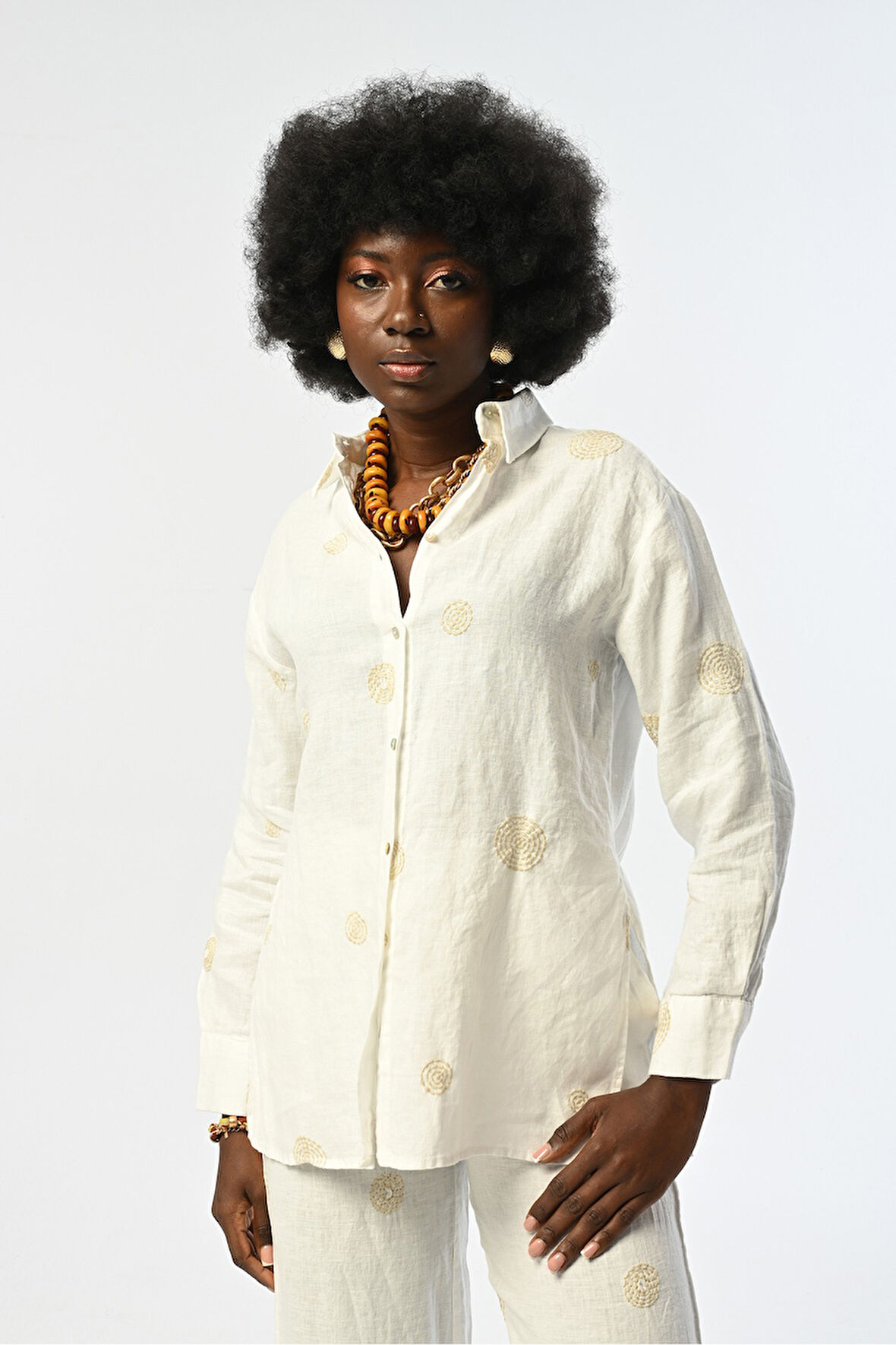 KADIN DESENLİ EKRU RENK %100 KETEN GÖMLEK