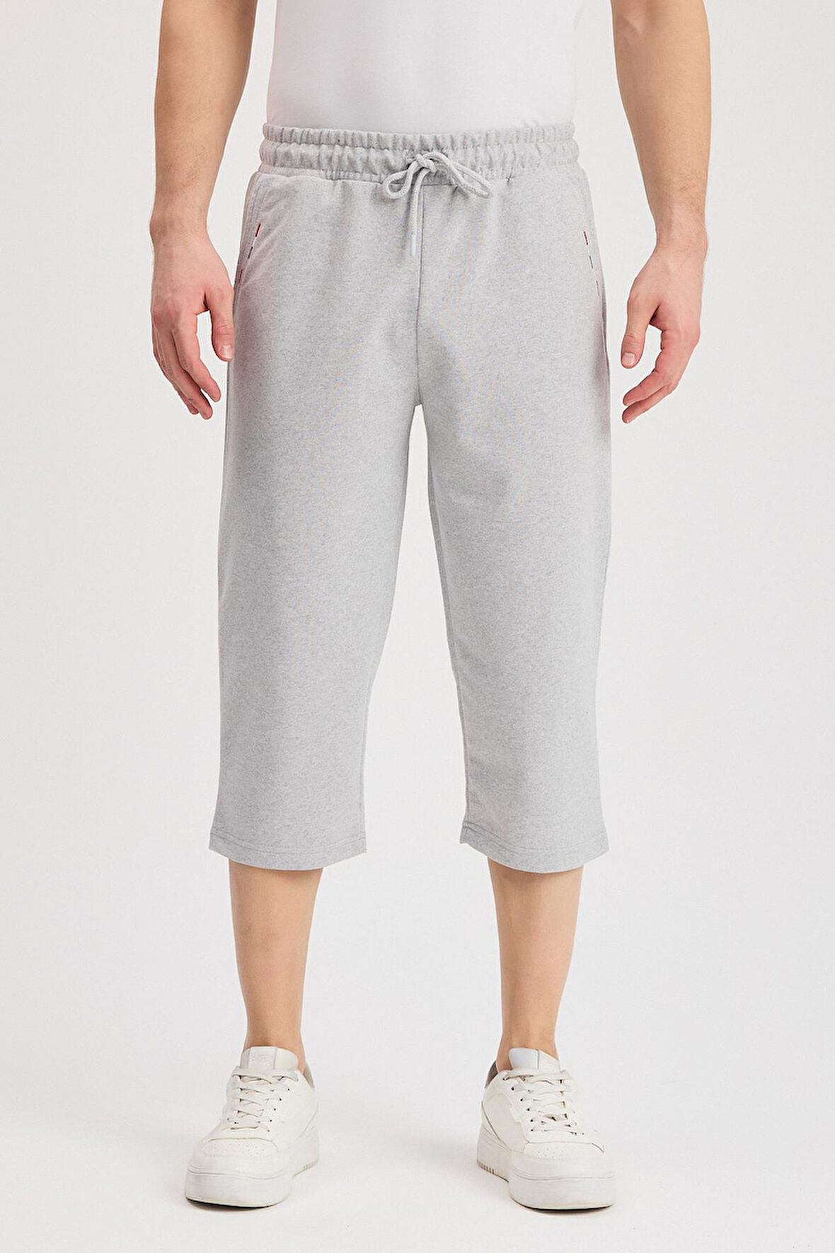 Erkek Yanları Cepli Gri Bermuda Diz Altı Kapri Beli Ayarlanabilir Lastikli Uzun Şort CMRE108