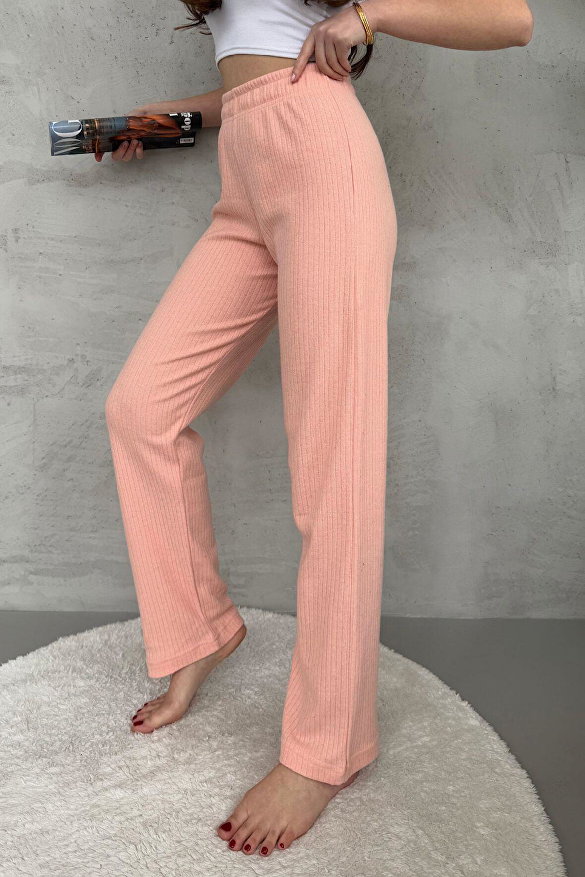 Kadın Yavruağzı Yüksek Bel Fitilli Bol Paça Günlük İnce Eşofman Altı