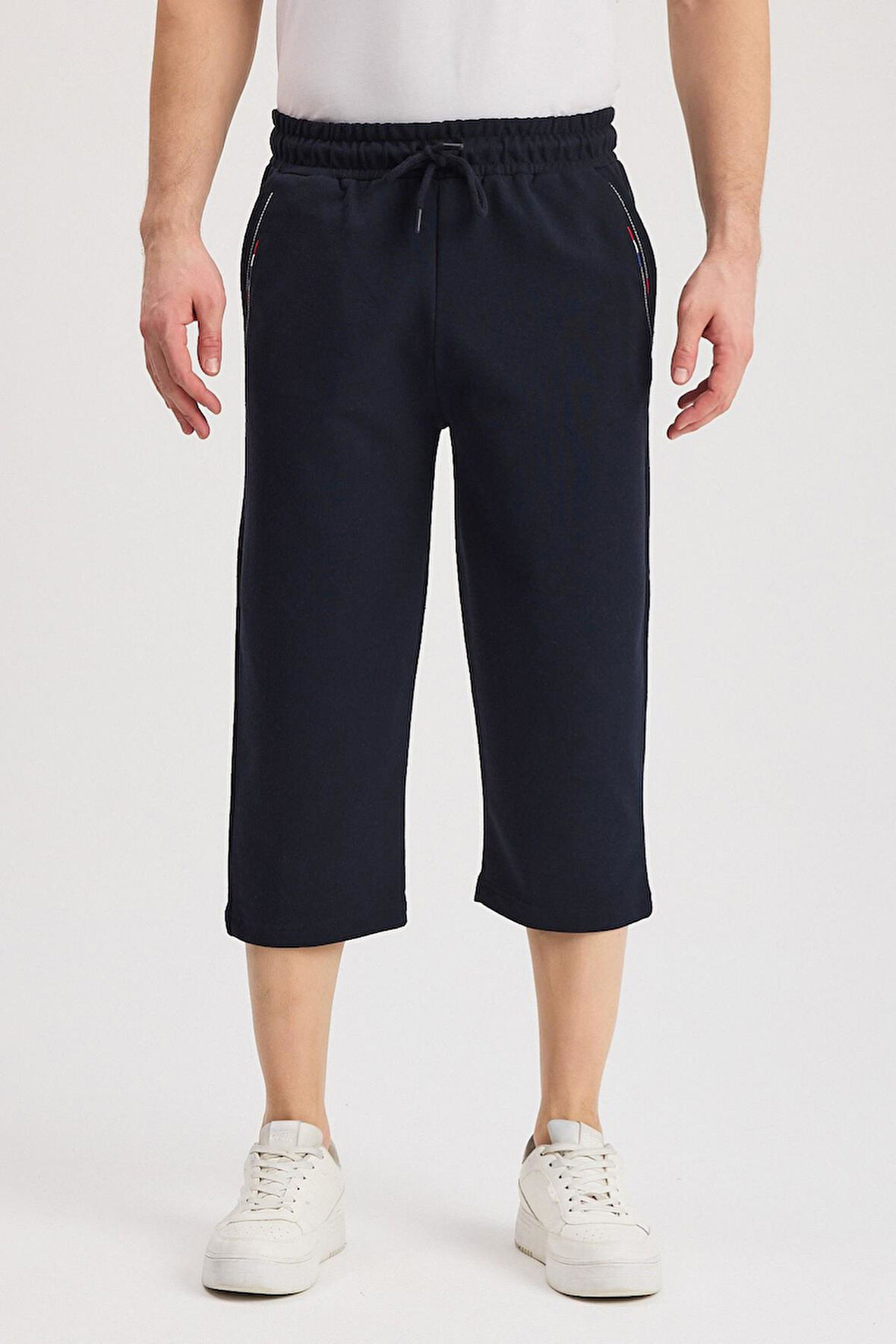 Erkek Yanları Cepli Lacivert Bermuda Diz Altı Kapri Beli Ayarlanabilir Lastikli Uzun Şort