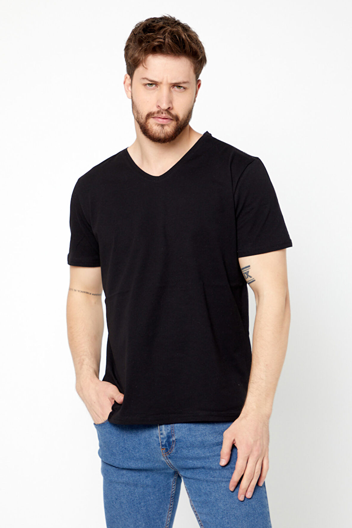 Erkek Pamuklu Kısa Kollu V Yaka T-shirt