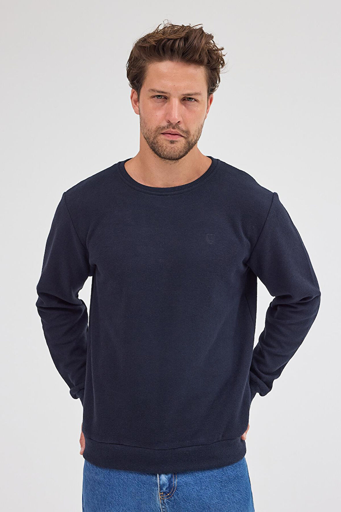 Erkek Lacivert Standart Fit Normal Kesim Pamuklu Basic Bisiklet Yaka Sweatshirt