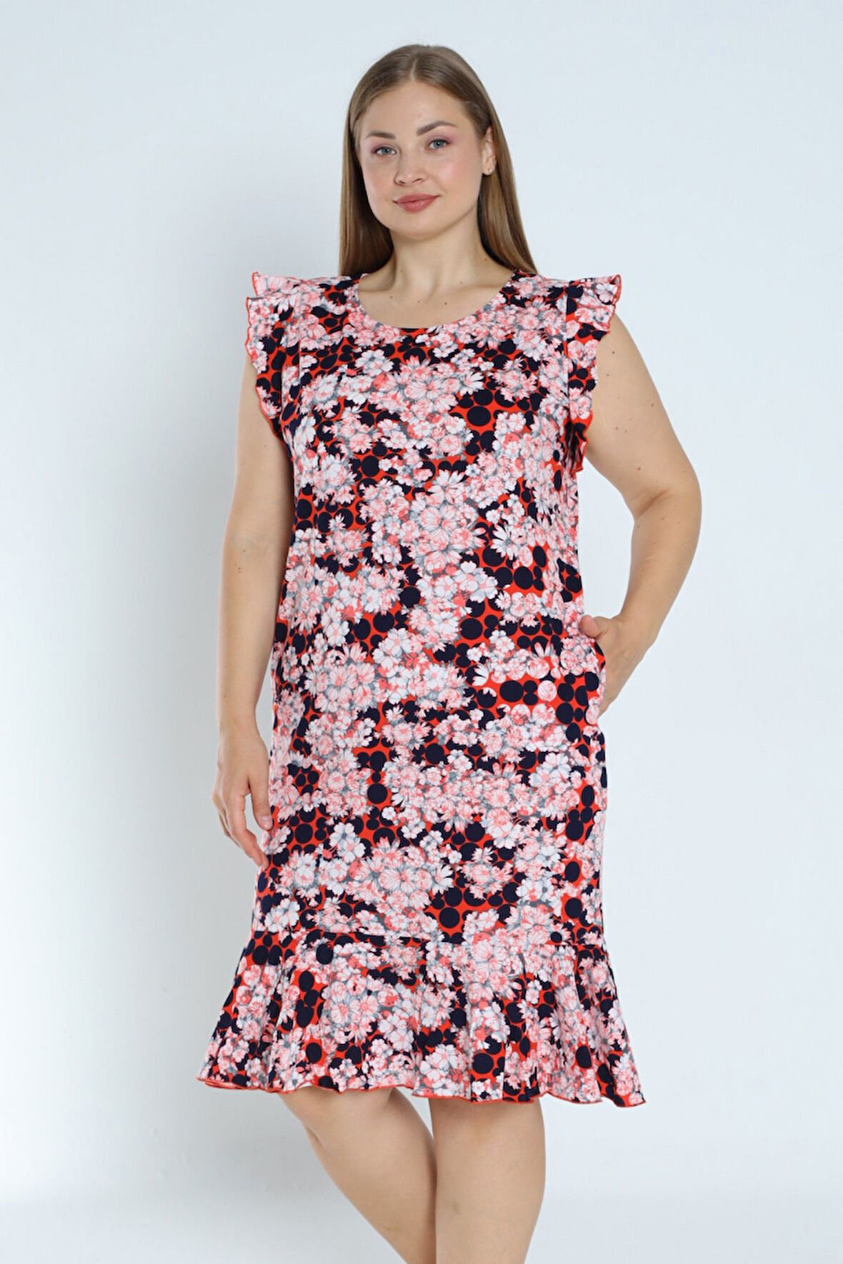 Kadın Büyük Beden Desenli %100 Pamuk Cepli Kolu Ve Eteği Fırfırlı Elbise