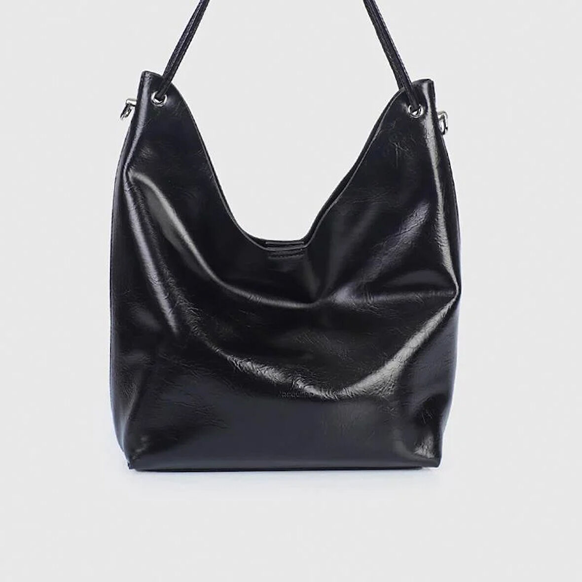 Jacquline Siyah Ebave Parlak Deri Yavru Çantalı Kadın El Çantası