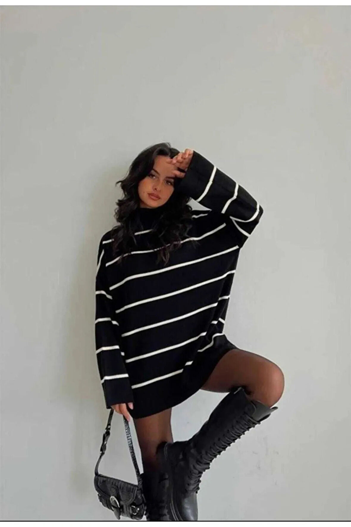 Siyah - Çizgili Oversize Uzun Triko Kazak