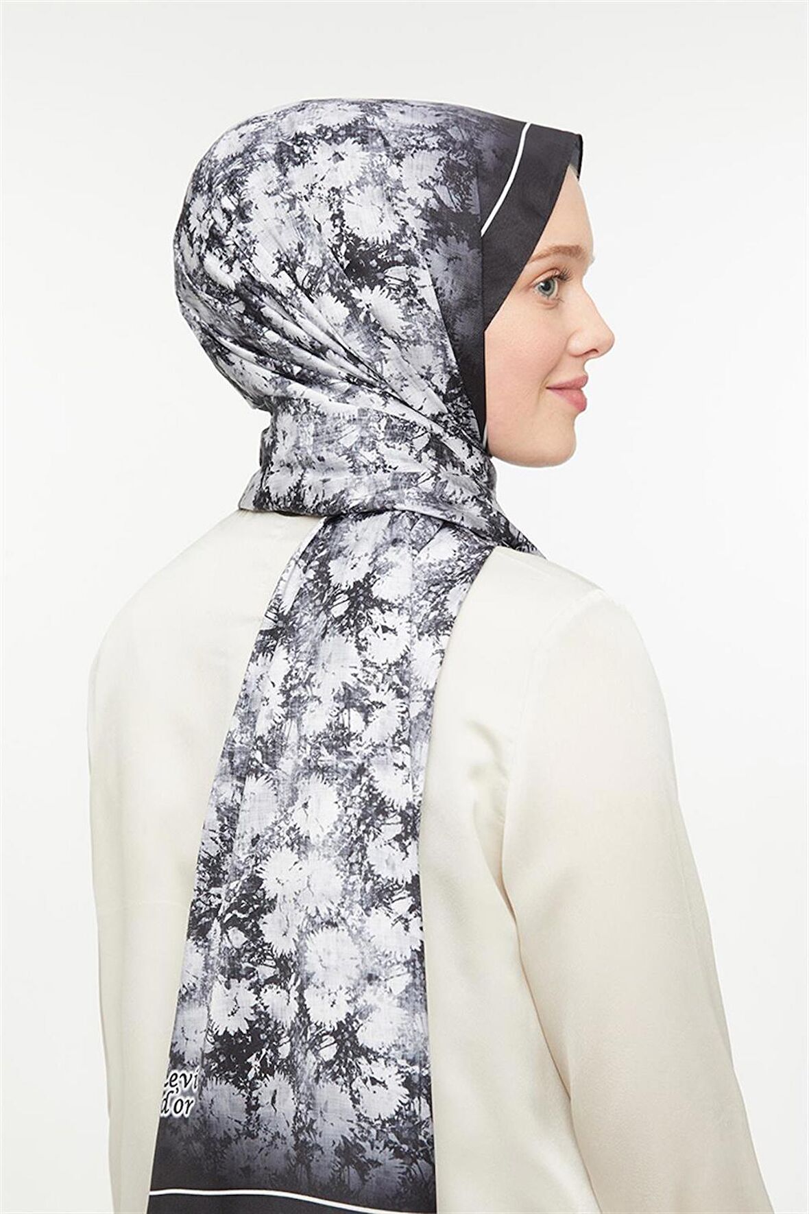 Levidor Siyah Twill Şal