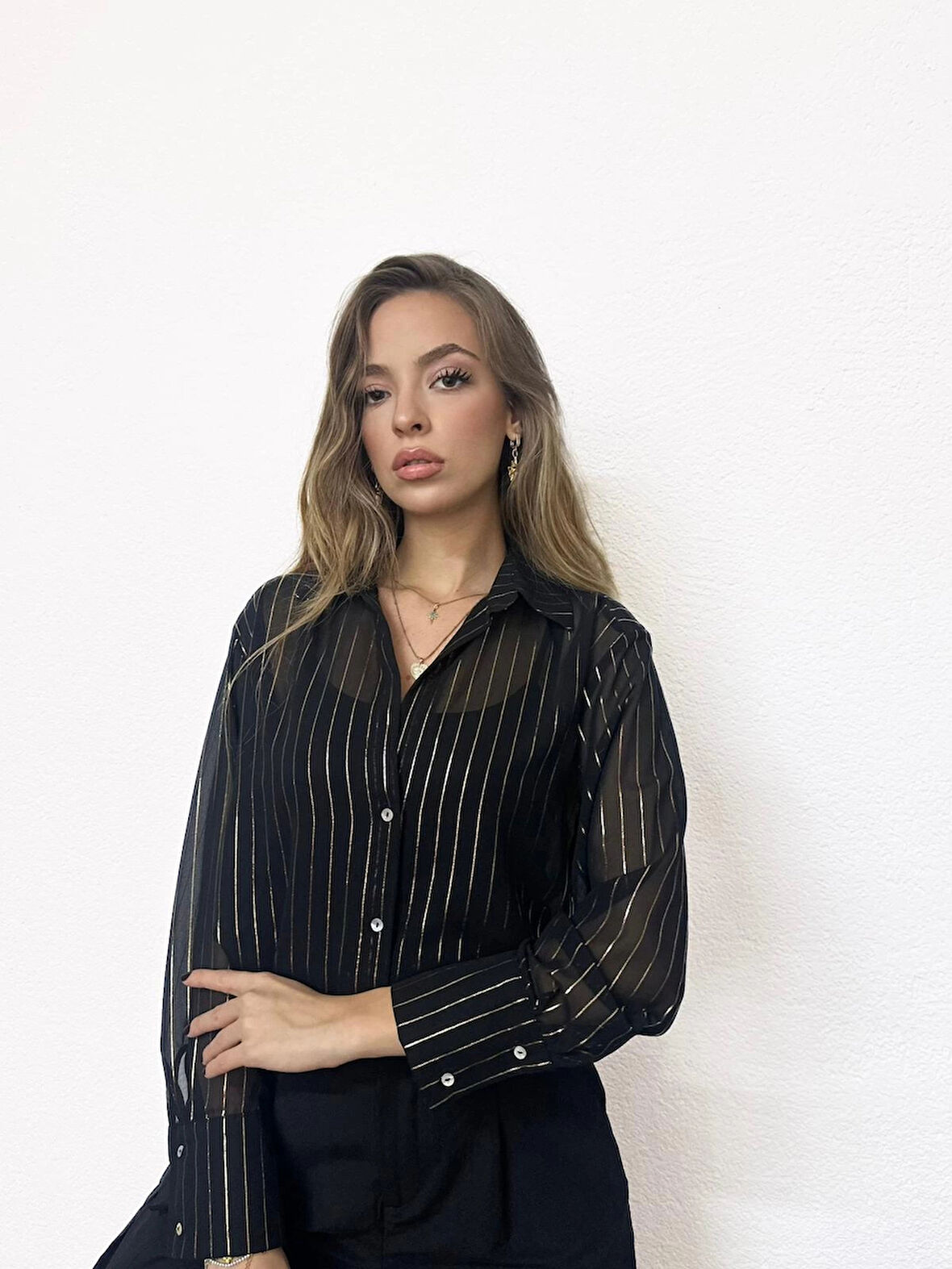 Sim Detaylı Şifon Gömlek