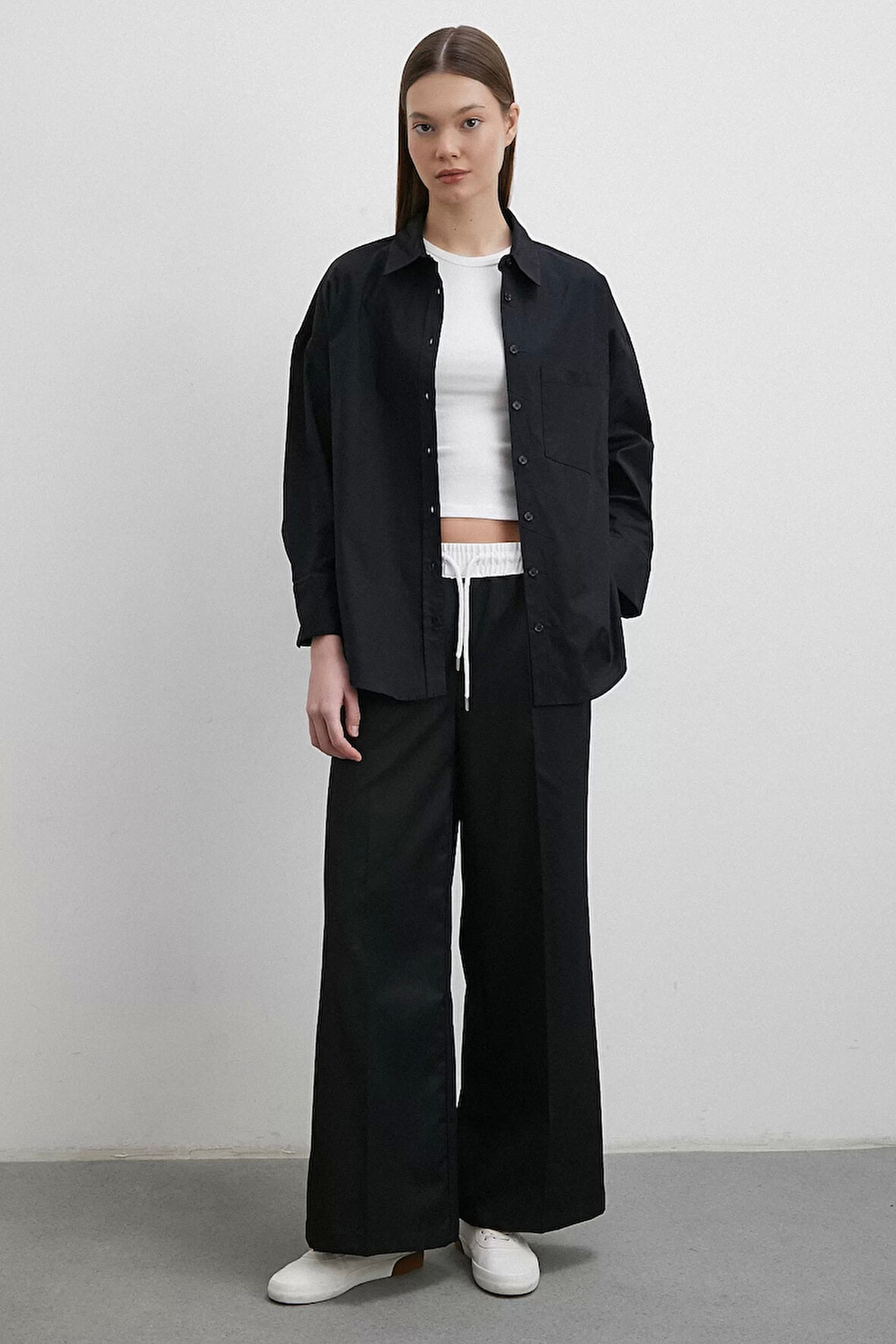 Likralı Siyah Poplin Gömlek