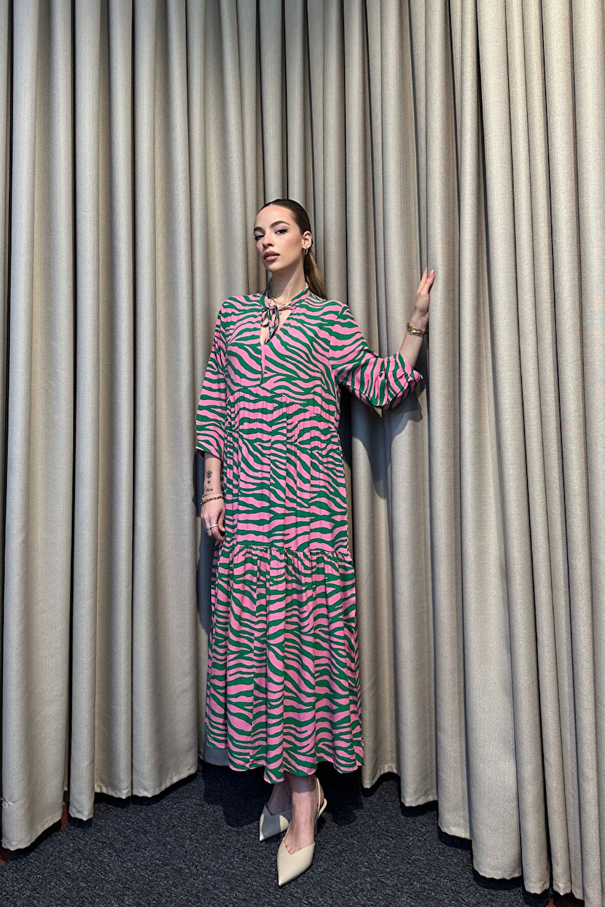 Hakim Yaka Desenli Maxi Elbise