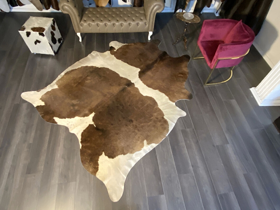 HAKİKİ DERİ DANA POSTU KAHVE - BEYAZ 205 x 260 - 0801000146