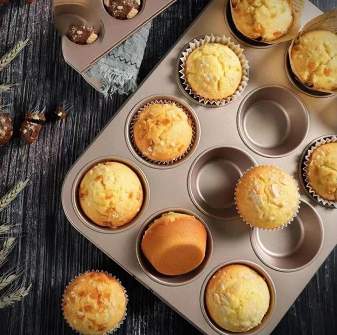 12 Bölmeli Yanmaz Ve Yapışmaz Gold Kek Kapsülü Yapışmaz Mini Tart Kek Kapsülü  35-27 cm Muffin Ekler Kalıbı