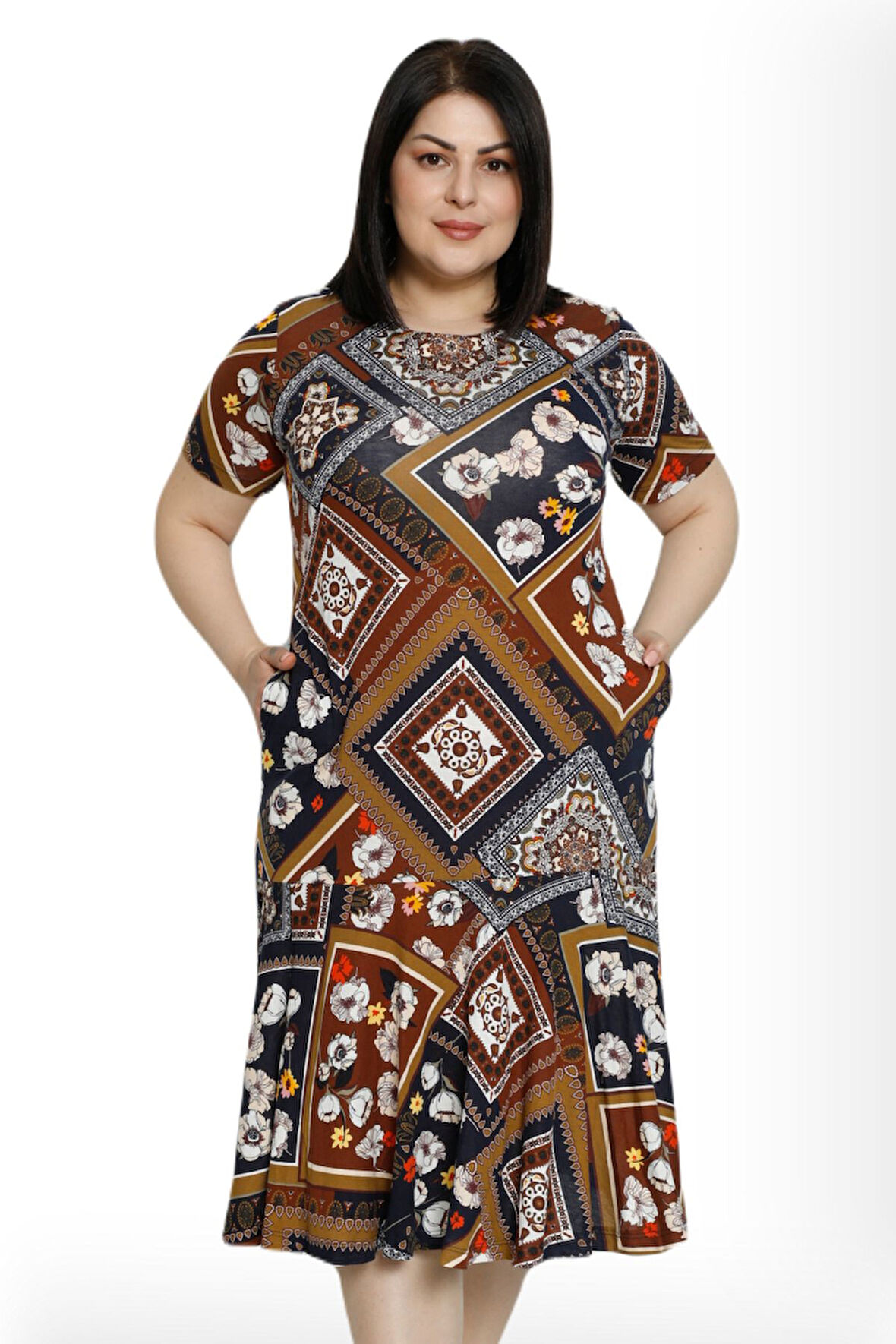 Kadın Desenli Cepli Kısa Kollu %100 Viskon Büyük Beden Elbise