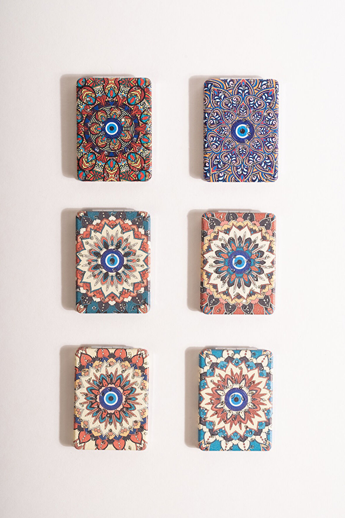 Otantik Mandala Tasarımlı Nazar Boncuklu Büyüteçli  Kozmetik Dikdörtgen Cep Çanta Aynası Kapaklı El Makyaj Aynası 