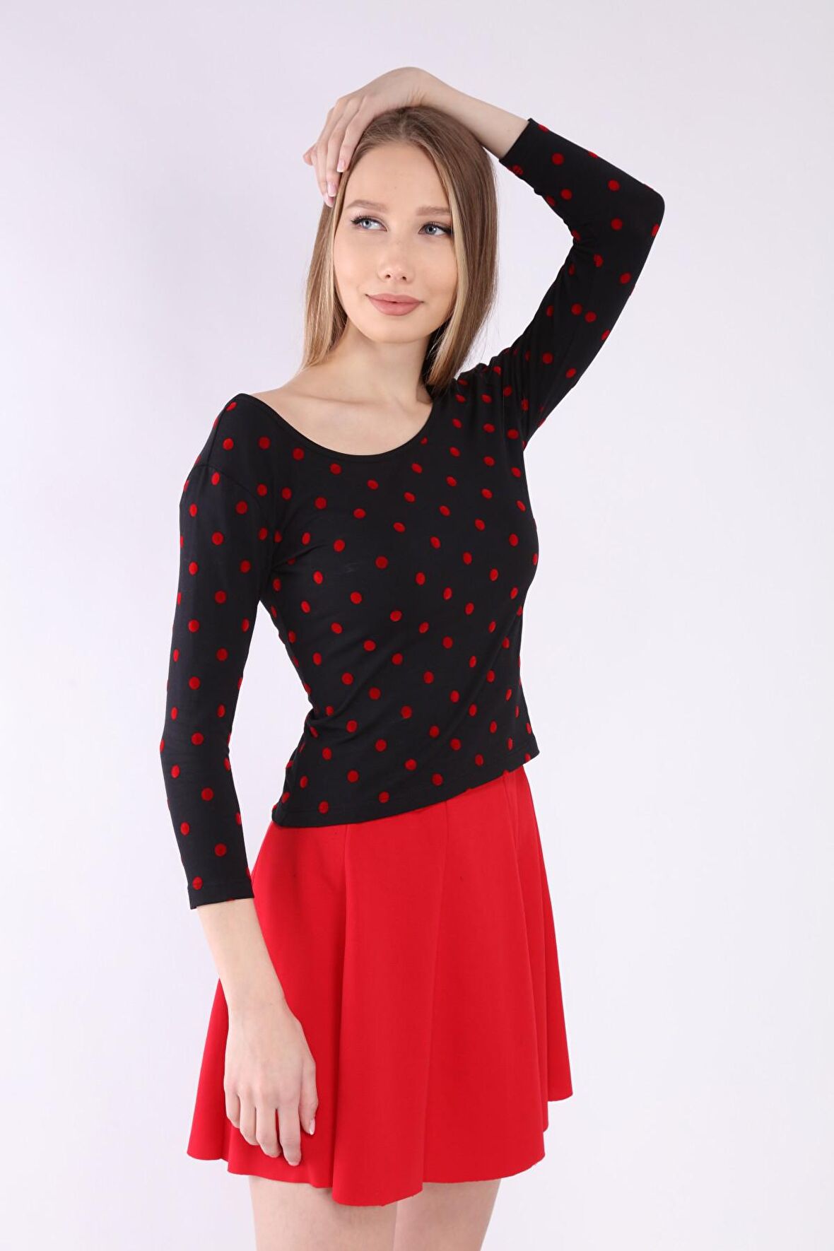 neslice Kadın Puantiyeli Havuz Yaka T-shirt M-KIRMIZI-PUANTİYE