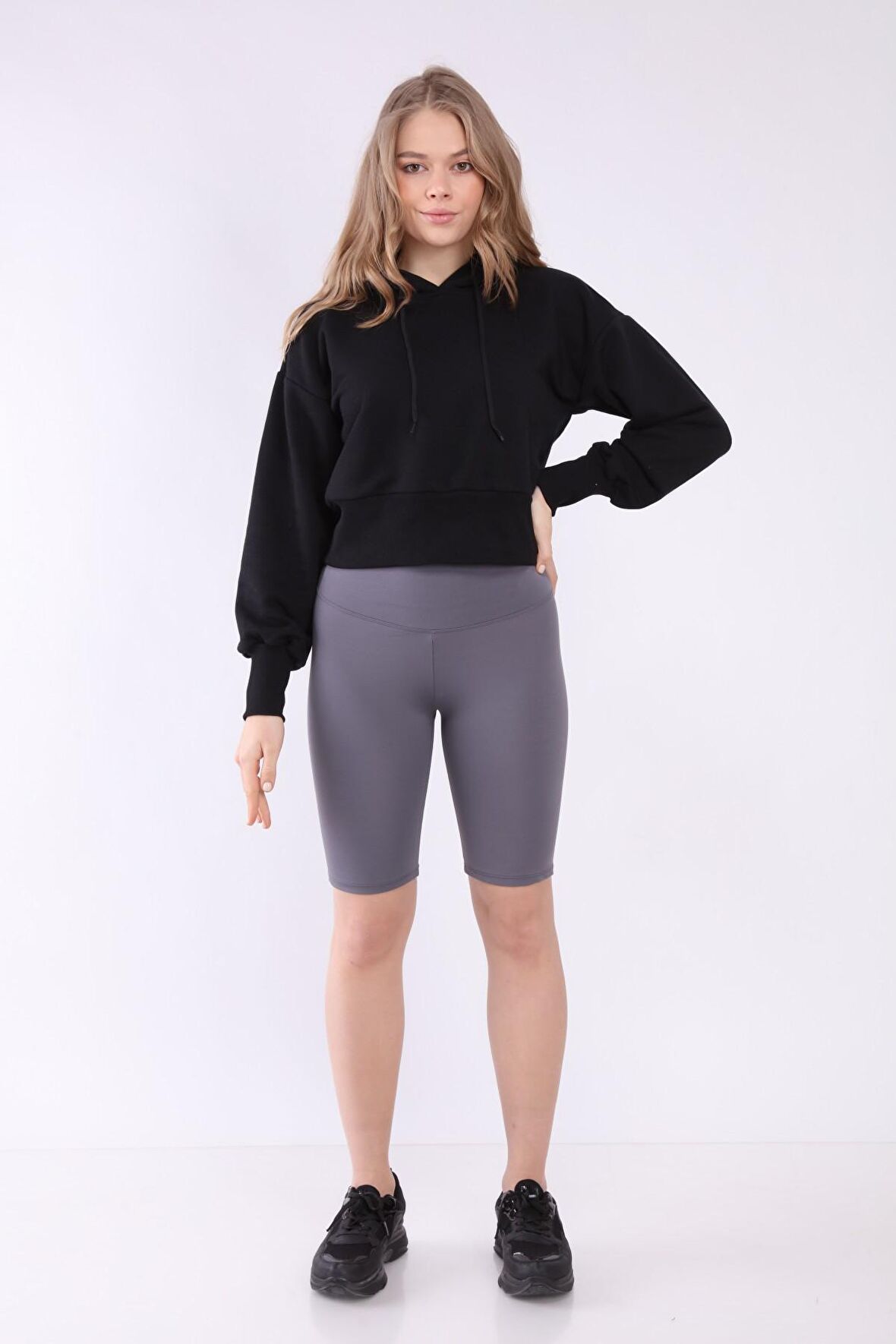 neslice Kadın Kapüşonlu Crop Spor Sweatshirt S-SİYAH