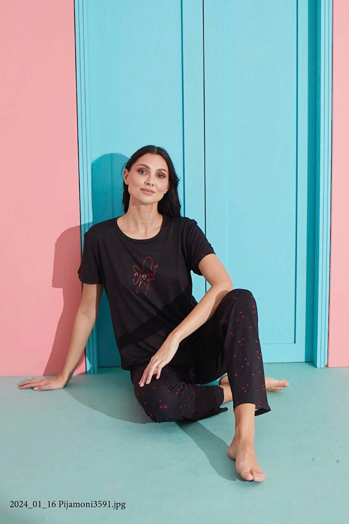 Pijamoni Milan Kumaş Kalp Desenli Siyah Pijama Takımı - 7605