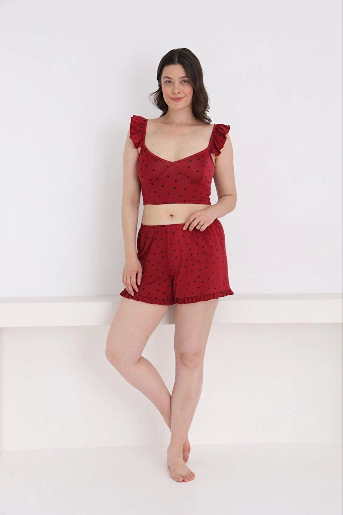 Pijamoni Kadın Askısı Fırfır Detaylı Şortlu Bordo Pijama Takımı - 7710