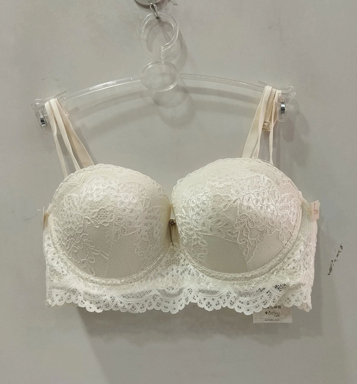 Belvü Kadın Dantel Detaylı Dolgulu Straplez Sütyen - Kırık Beyaz