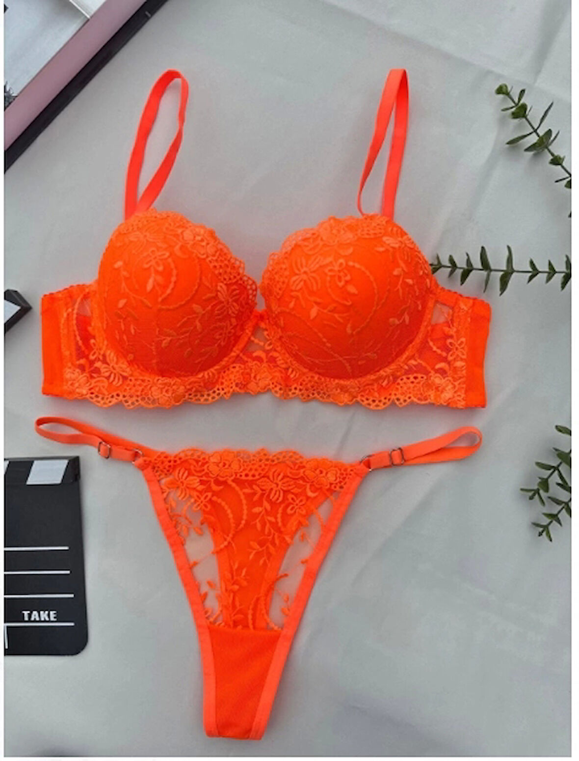 Arona Destekli Brode (Nakışlı) Turuncu Sütyen Takımı