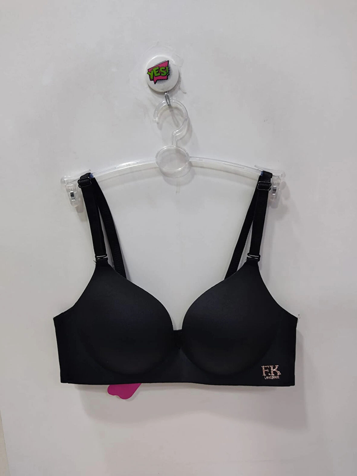 FK Lazer Kesim Desteksiz ve Balensiz Sütyen-Siyah