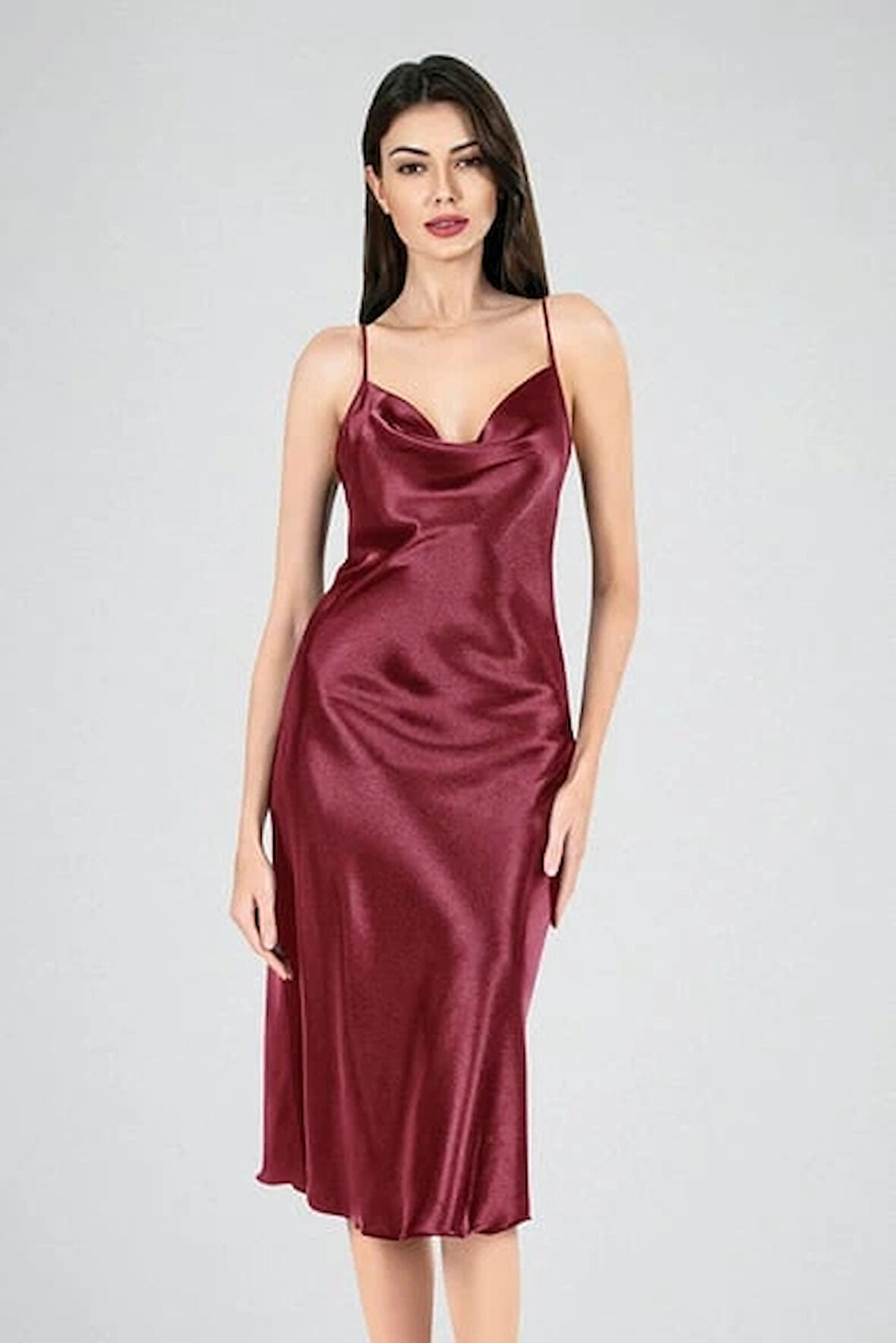 Ahu Kadın İp Askılı Degaje Yaka Uzun Gecelik - Bordo