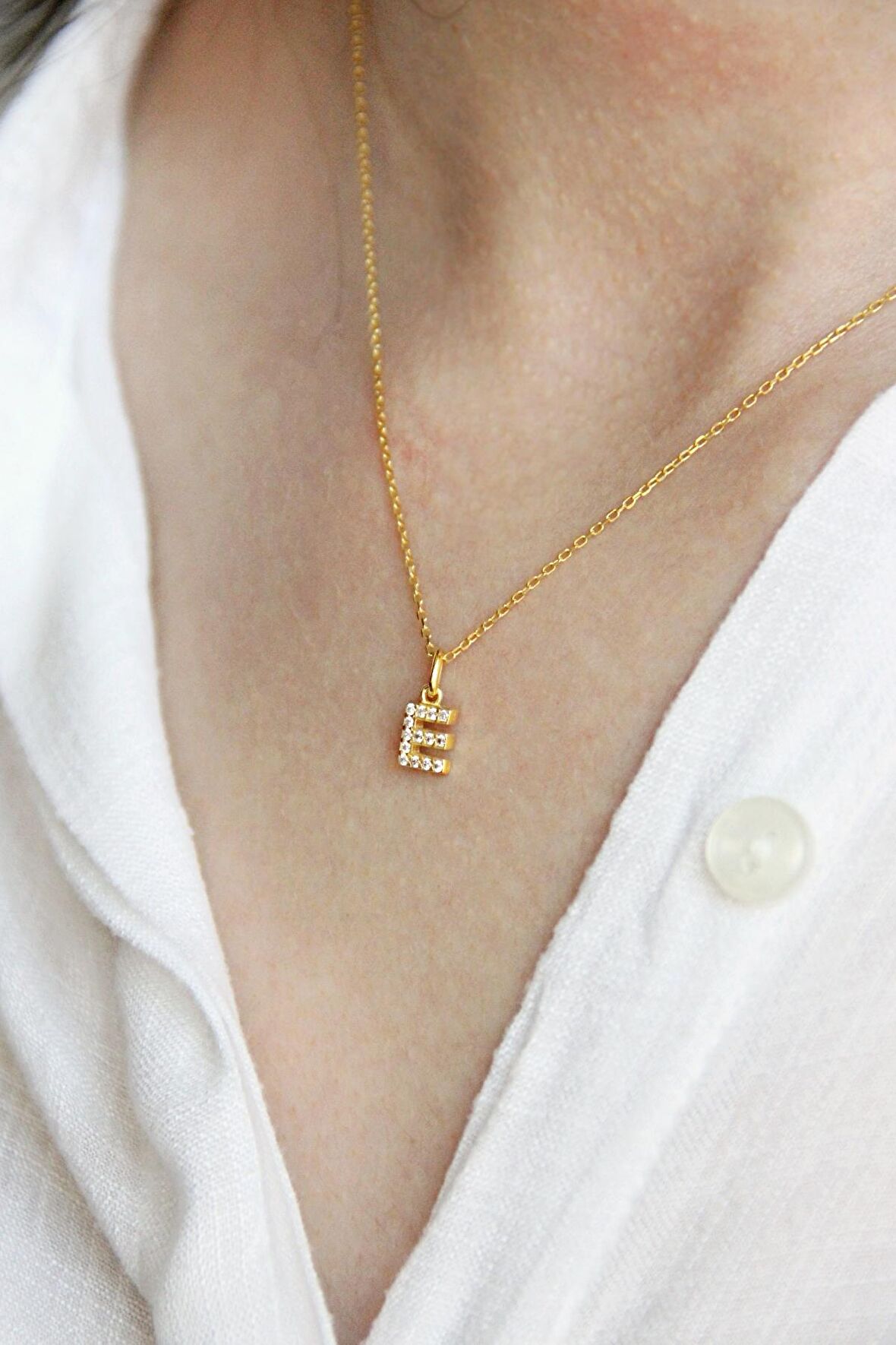 E Harfi Altın Kaplamalı 925 Ayar Gümüş Kolye - N157801