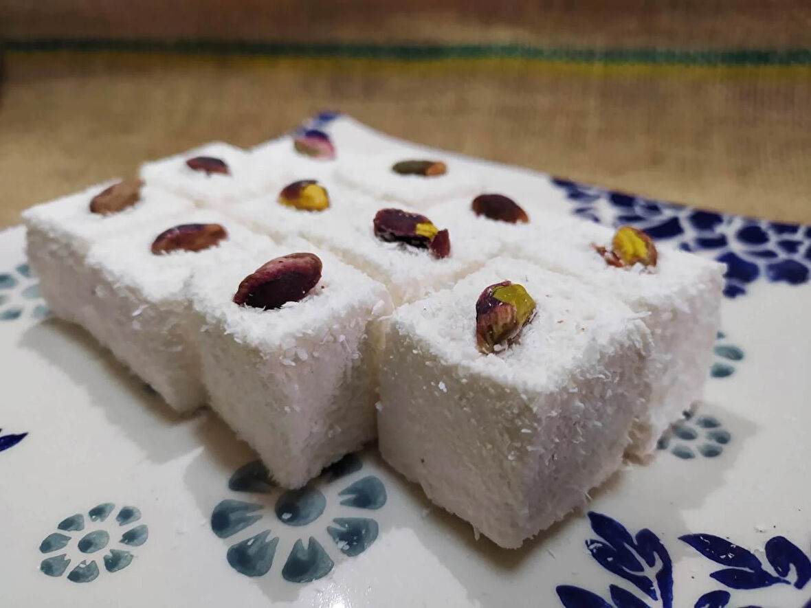 GURMEKENT SULTAN ANTEP FISTIKLI LOKUM 1000GR