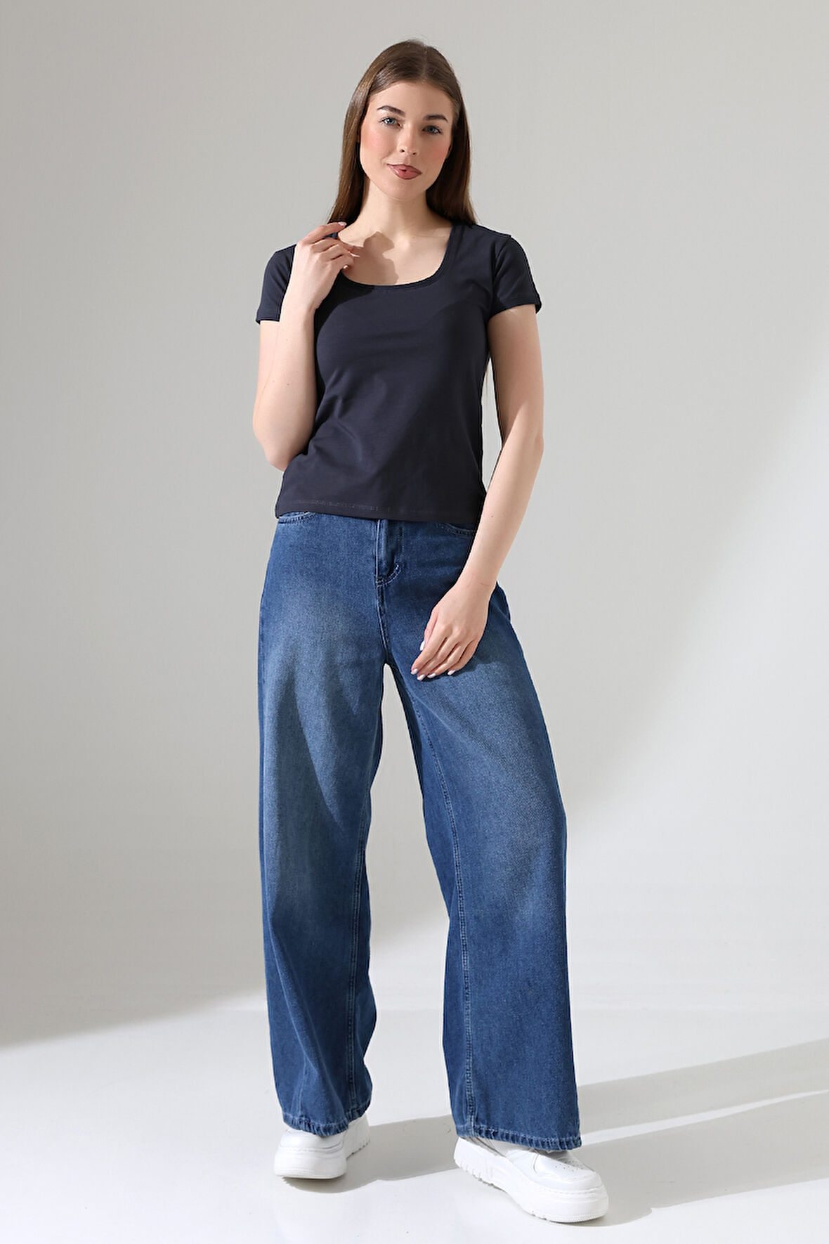 Kare Yaka Kısa Kol Penye Kompakt Likralı Esnek Basic T-Shirt 21069 FÜME