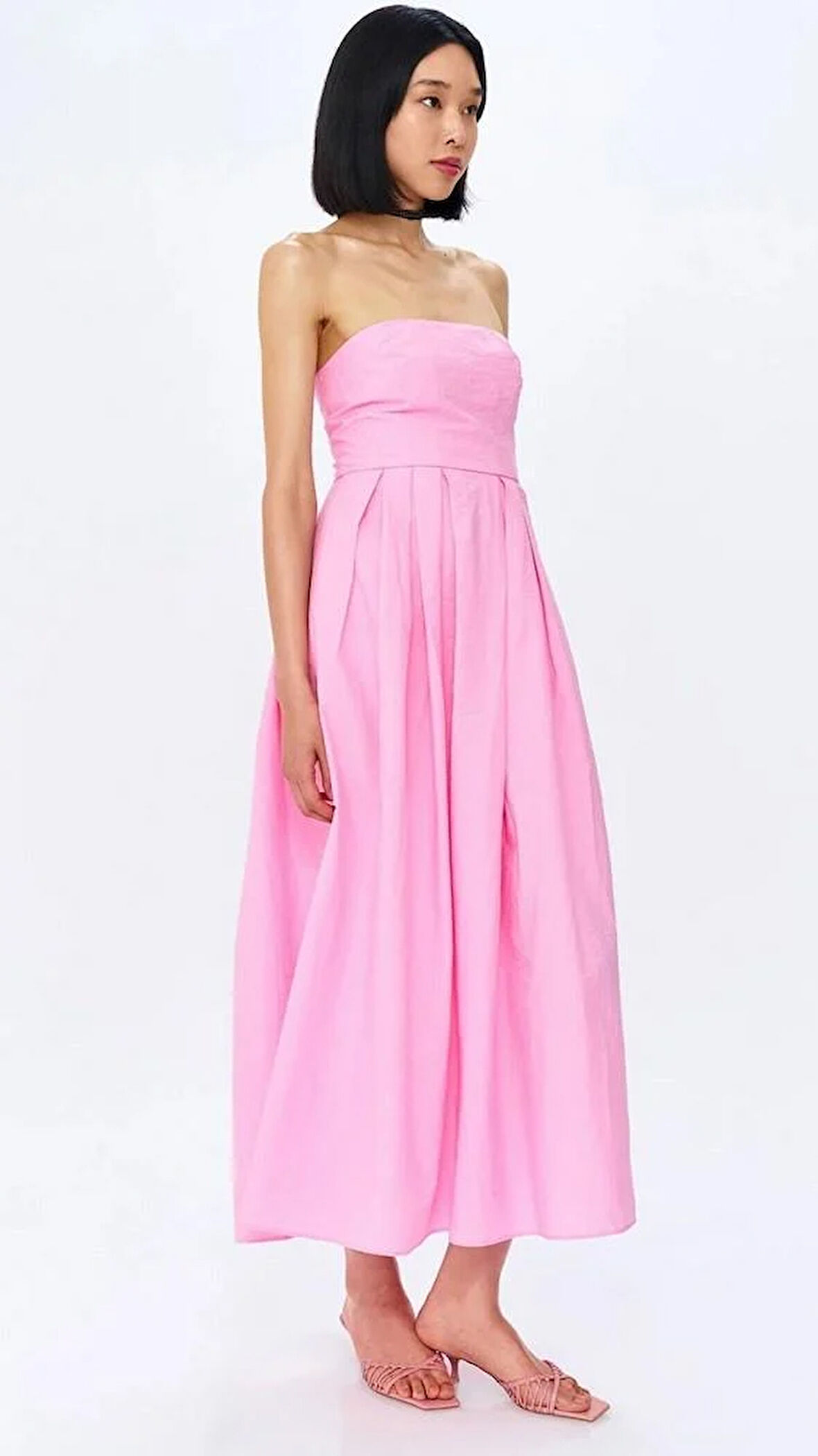 PİLELİ STRAPLEZ ELBİSE