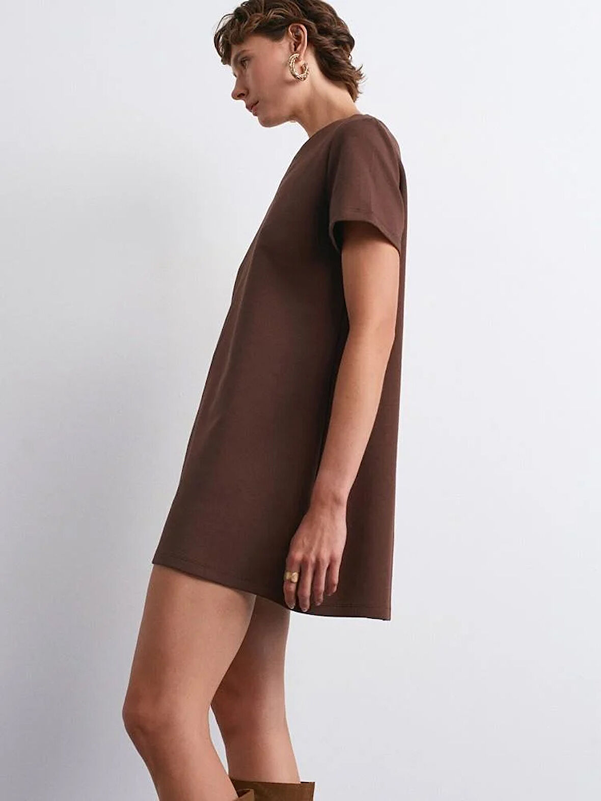 KISA KOLLU MİNİ ELBİSE