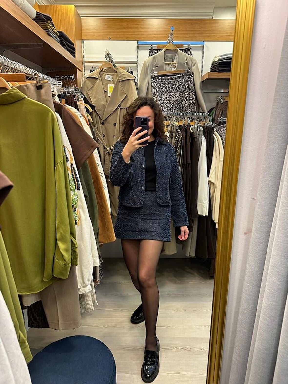 KIRÇILLI ETEKLİ CEKETLİ TAKIM