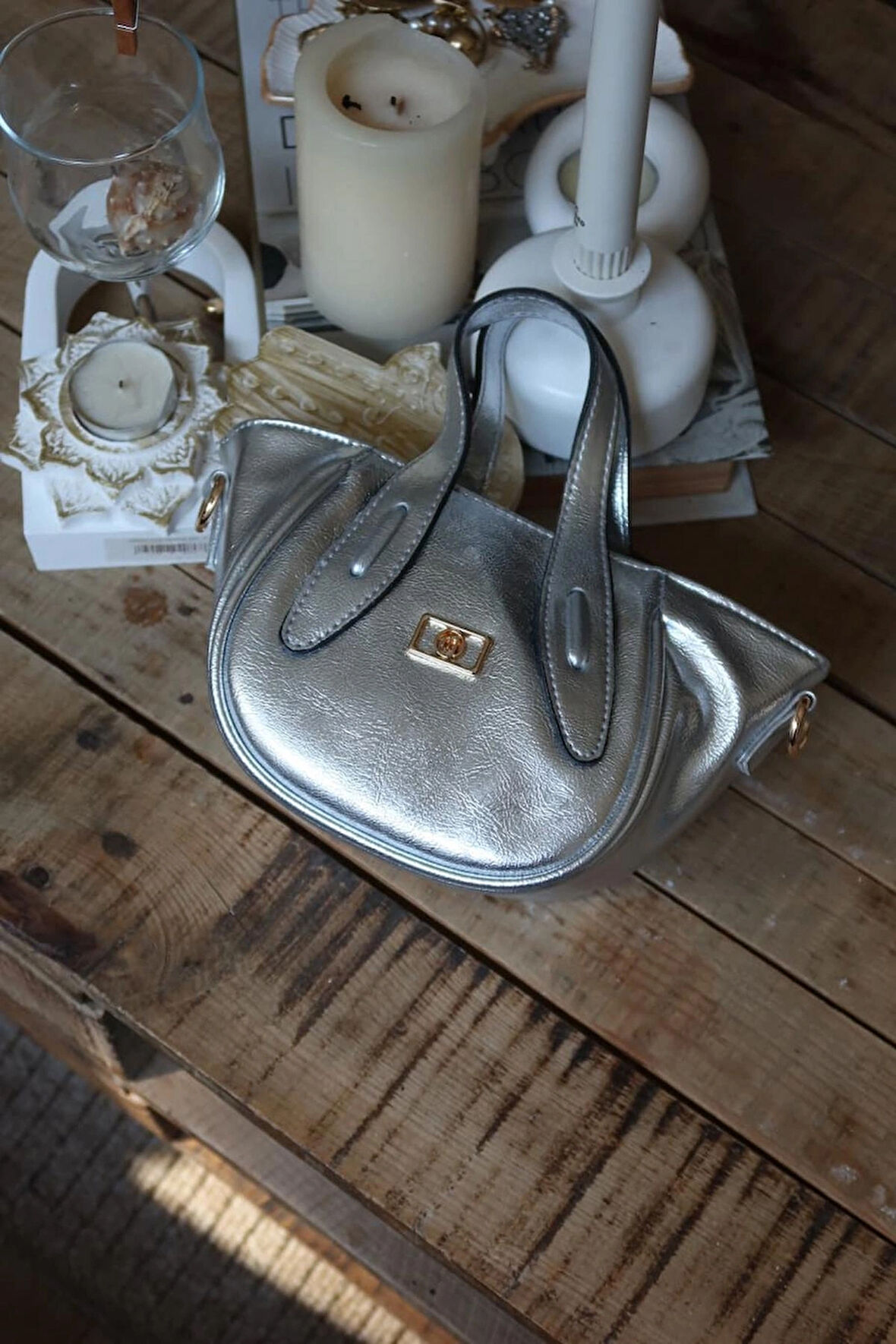 Silver Parlak Tutma Saplı Pouch El Çantası