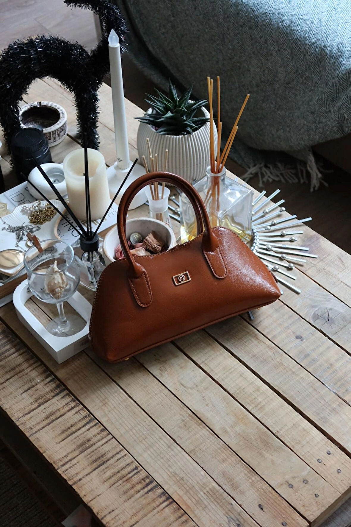 taba parlak çift fermuar detaylı el omuz çantası